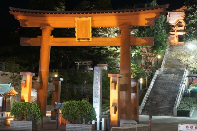 二荒山神社のライトアップ_2