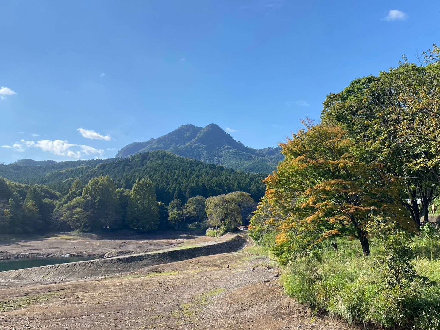 秋の行楽シーズンにおすすめ！古賀志山ハイキング