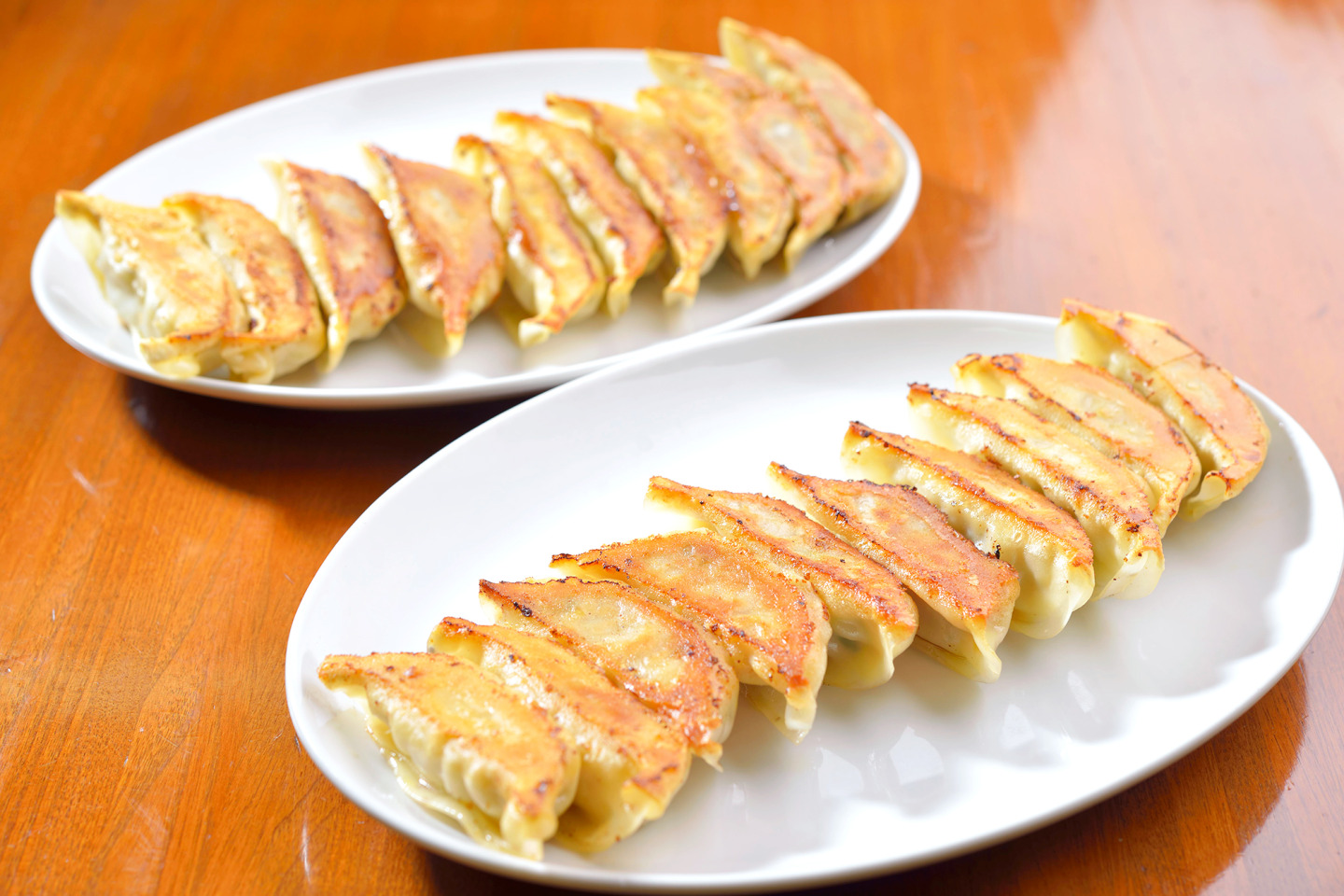 「来らっせ本店」で餃子食べ比べ